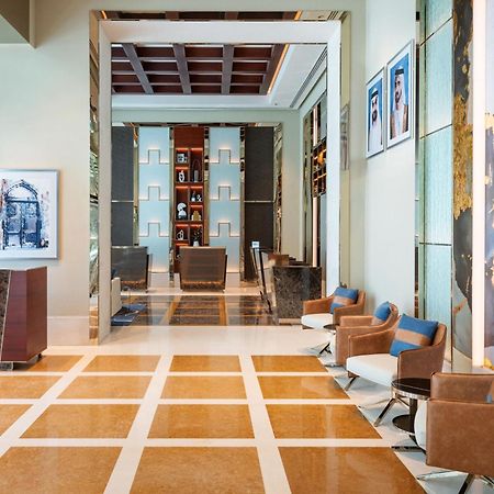 Four Points By Sheraton Sheikh Zayed Road Дубай Екстериор снимка