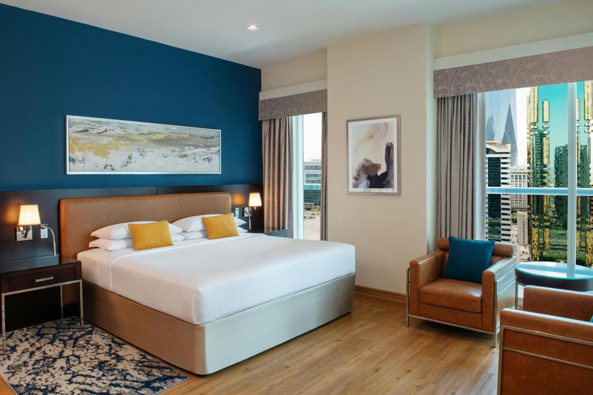 Four Points By Sheraton Sheikh Zayed Road Дубай Екстериор снимка